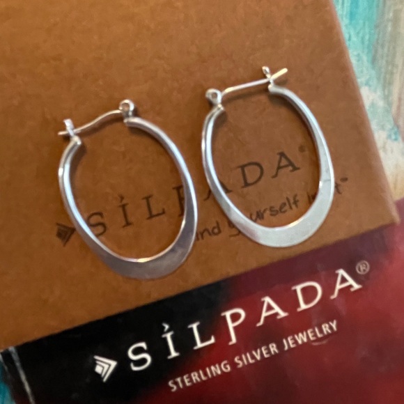 Silpada Sterling Silver ‘Back to Basics’ Classic Oval Hoop Earrings P1099 - Picture 13 of 16
